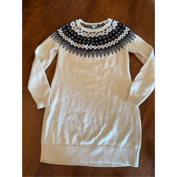 Women’s Old Navy sweater dress - Picture 1 of 5